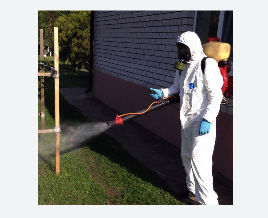 травля клещей на участке в Грязовце